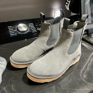 Women’s sorel hi-line Chelsea boots